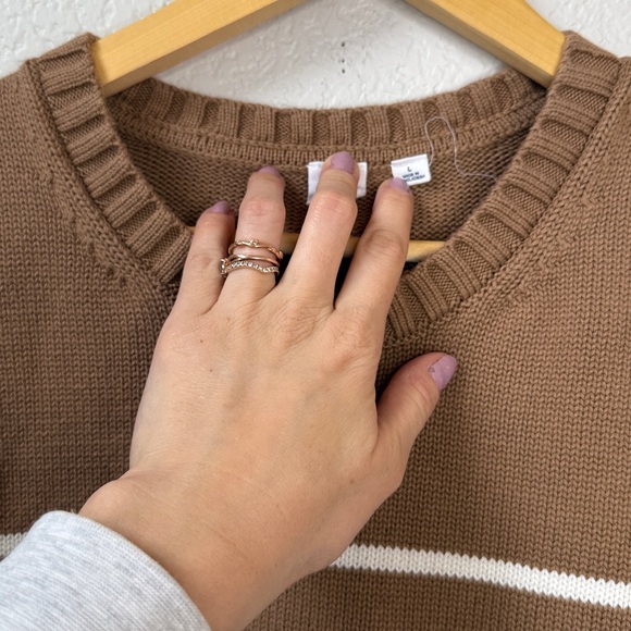 GAP Knit Sweater Striped Oversized Tan and White size Large - Picture 5 of 9
